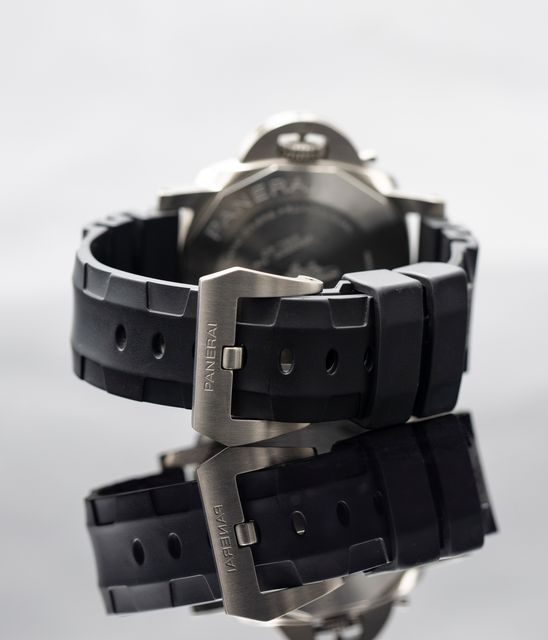 Panerai Submersible PAM00692 Image 3